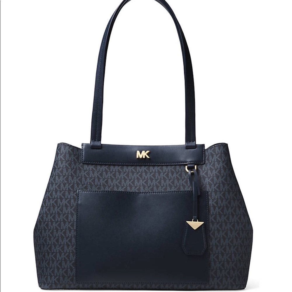 NWT-Michael Kors Meredith Navy Purse w/Dust Bag